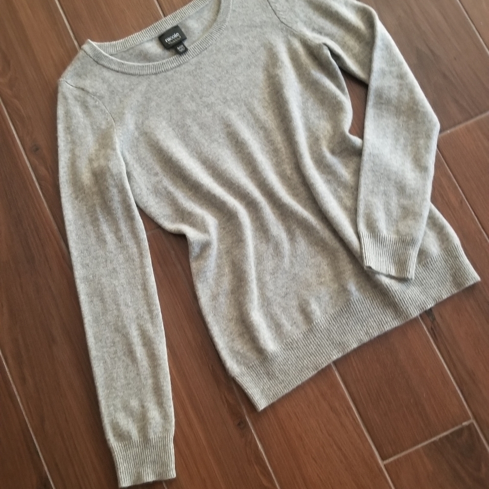 Nicole Miller 100% Cashmere Sweater